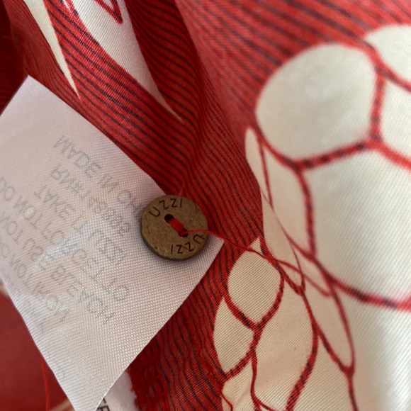 Uzzi Amphibious Gear Burnt Orange Hawaiian Button Down w/ Cream Pineapples - Picture 7 of 7